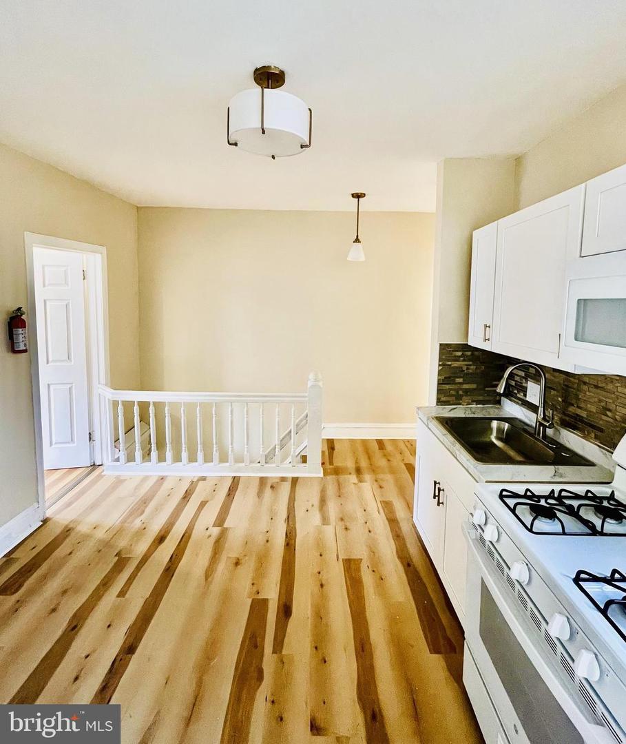 3151 G St #b Property Photo 1