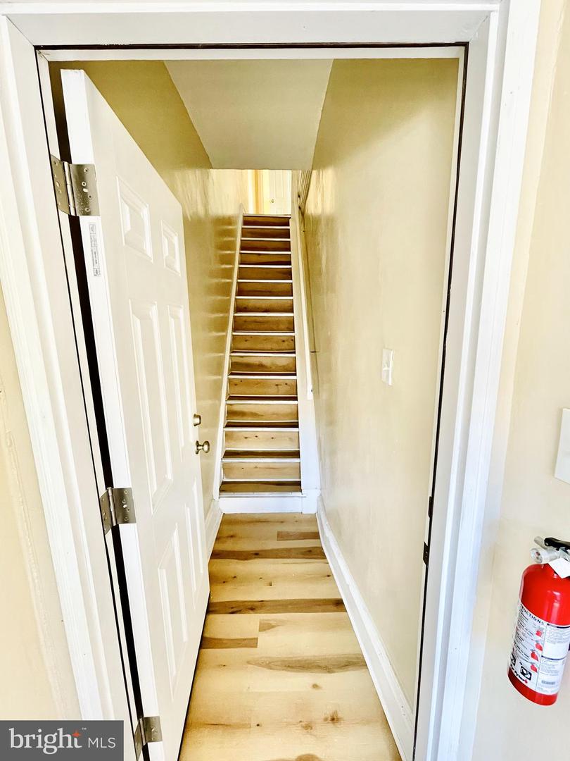 3151 G St #b Property Photo 2