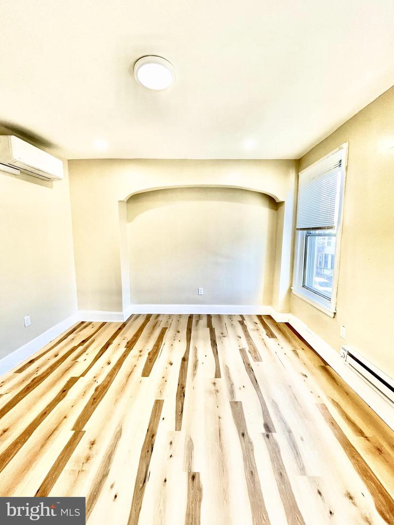 3151 G St #b Property Photo 3