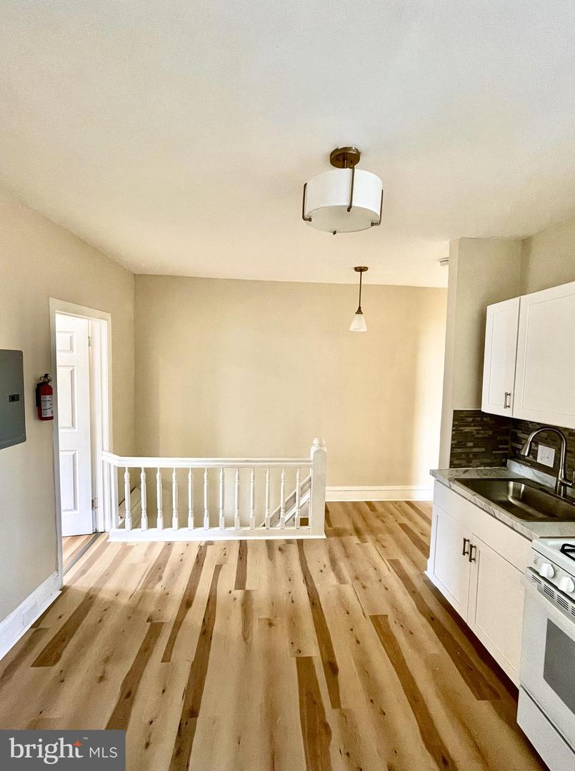 3151 G St #b Property Photo 7