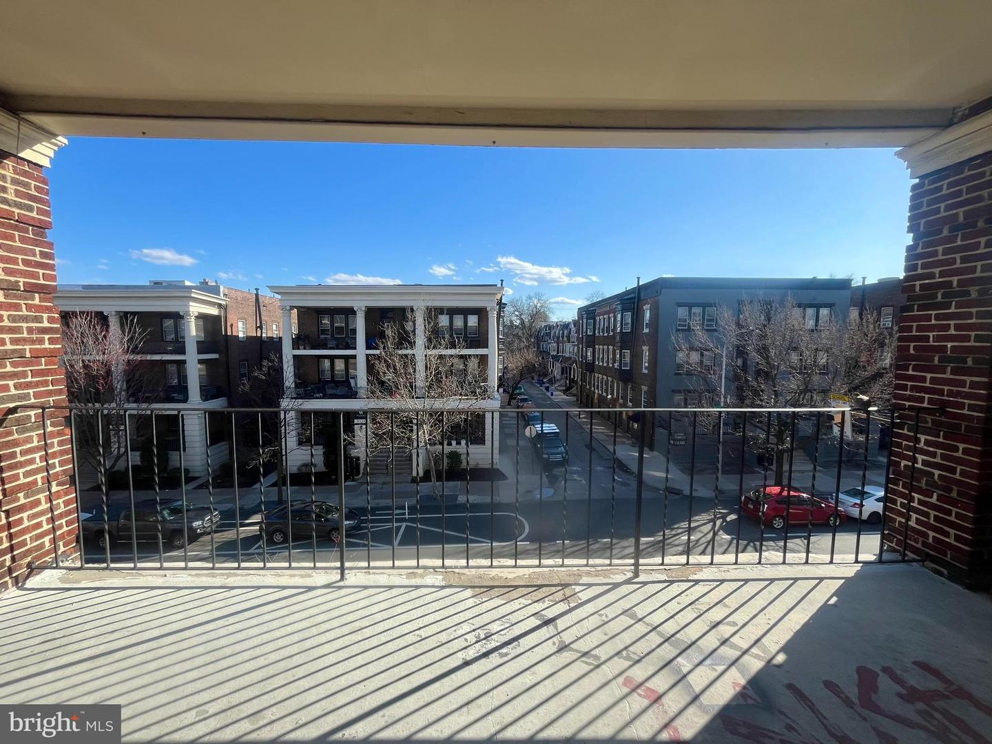 4415 Walnut St #3f Property Photo 5