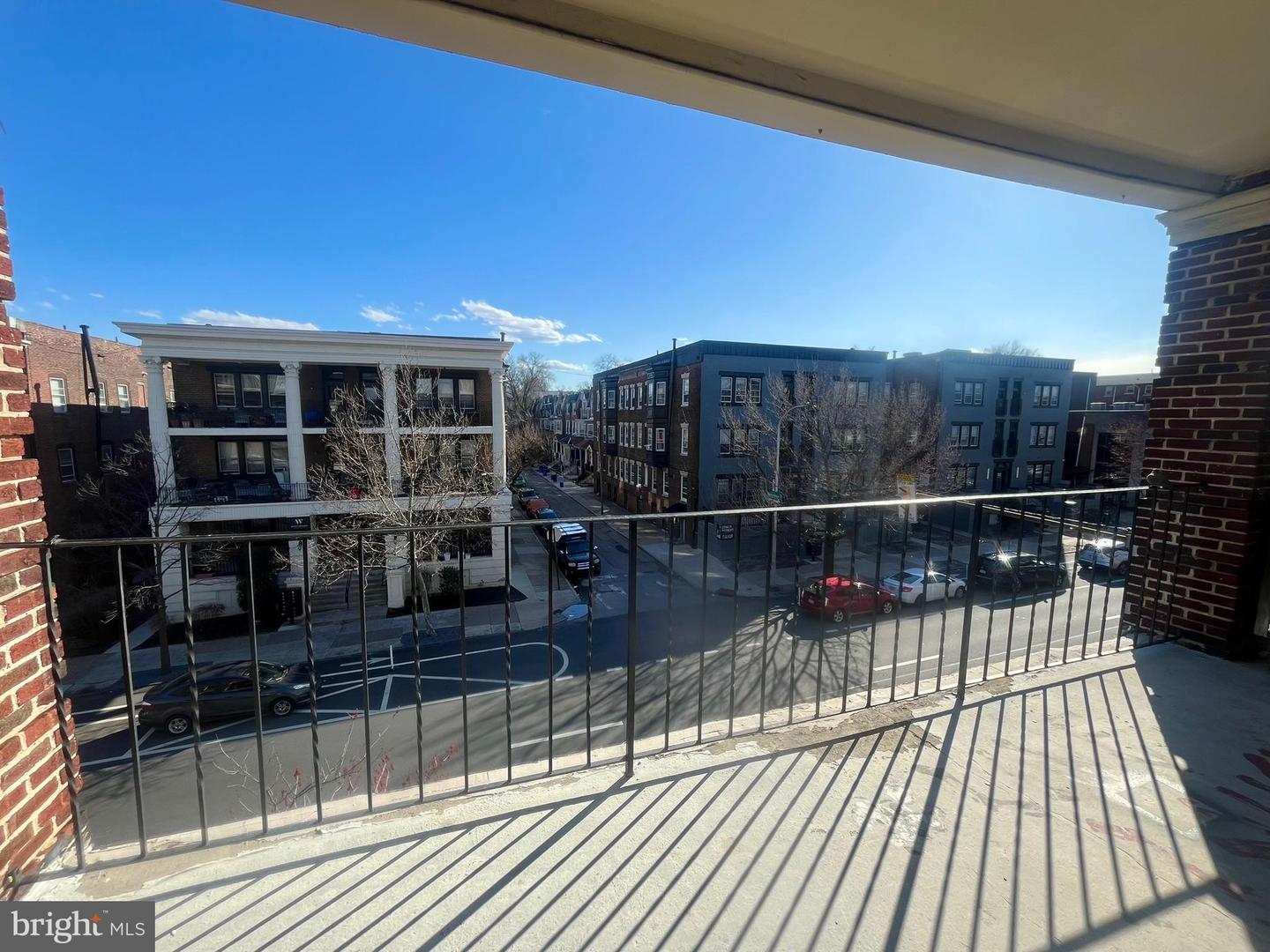 4415 Walnut St #3f Property Photo 6