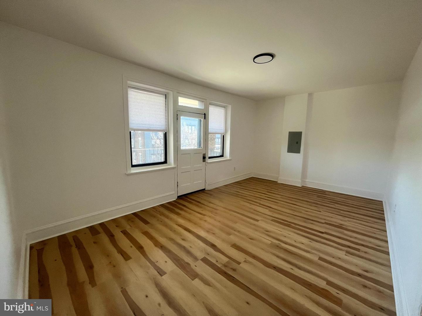 4415 Walnut St #3f Property Photo 7