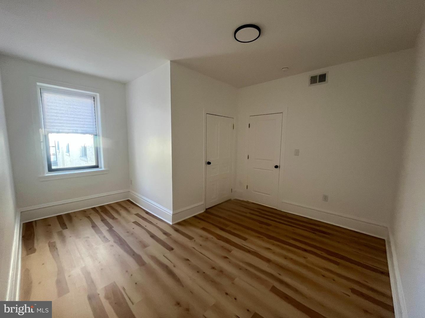 4415 Walnut St #3f Property Photo 11