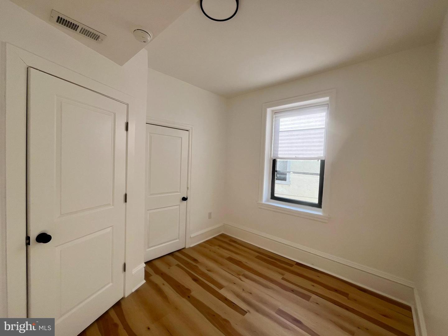 4415 Walnut St #3f Property Photo 17