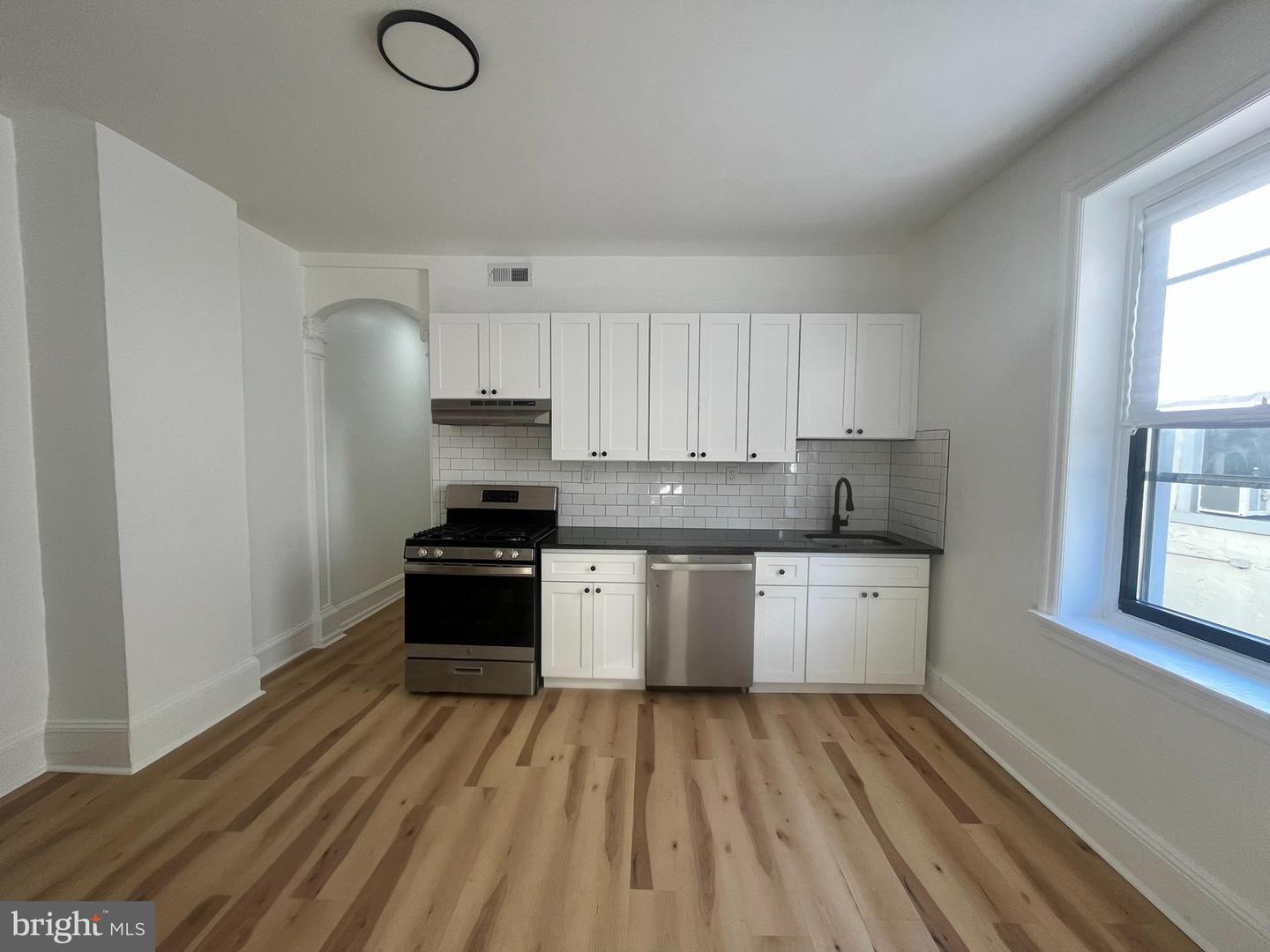 4415 Walnut St #3f Property Photo 23