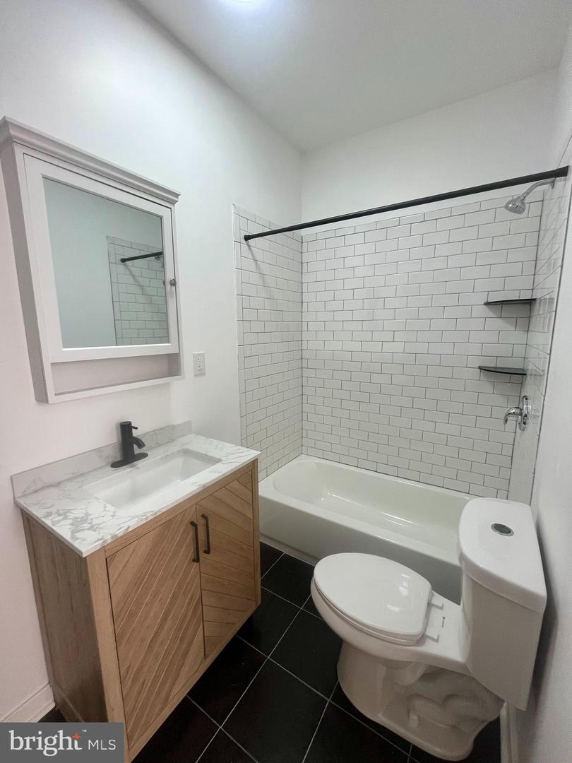 4415 Walnut St #3f Property Photo 29