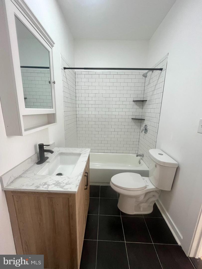 4415 Walnut St #3f Property Photo 30