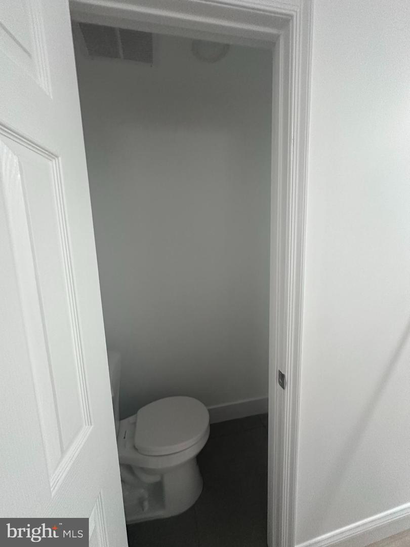 3255 D St Property Photo 4