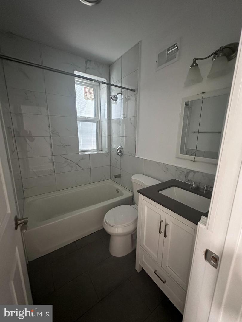 3255 D St Property Photo 8