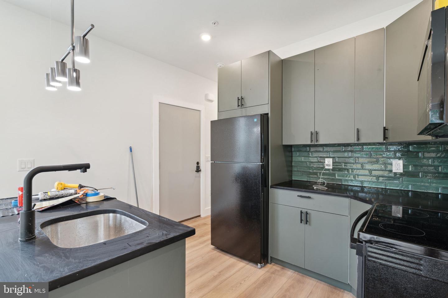 156 W Cumberland St #1 Property Photo
