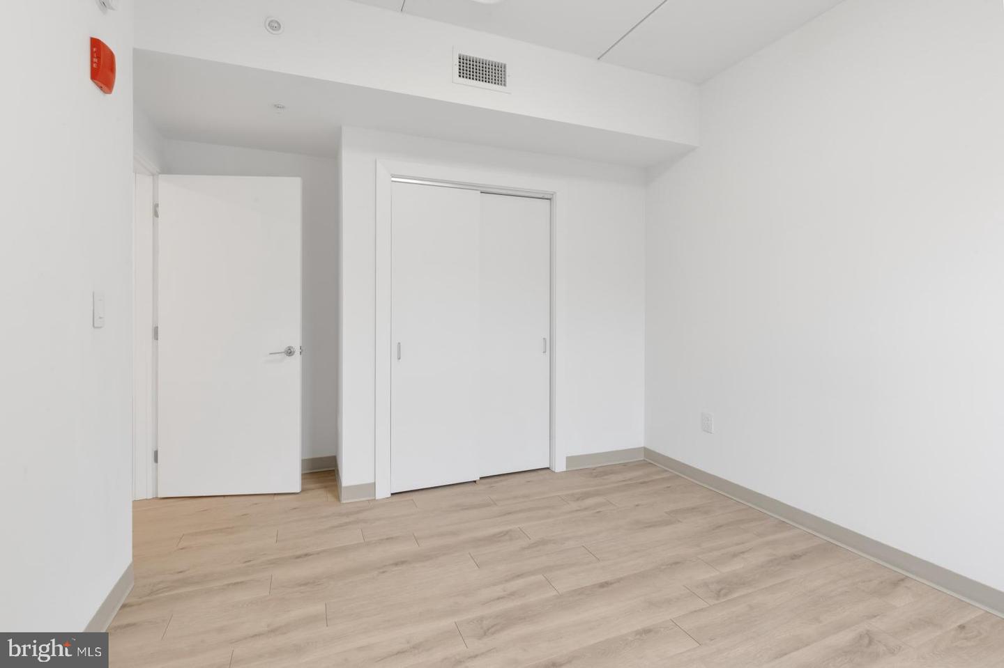 545 N Broad St #512 Property Photo 13