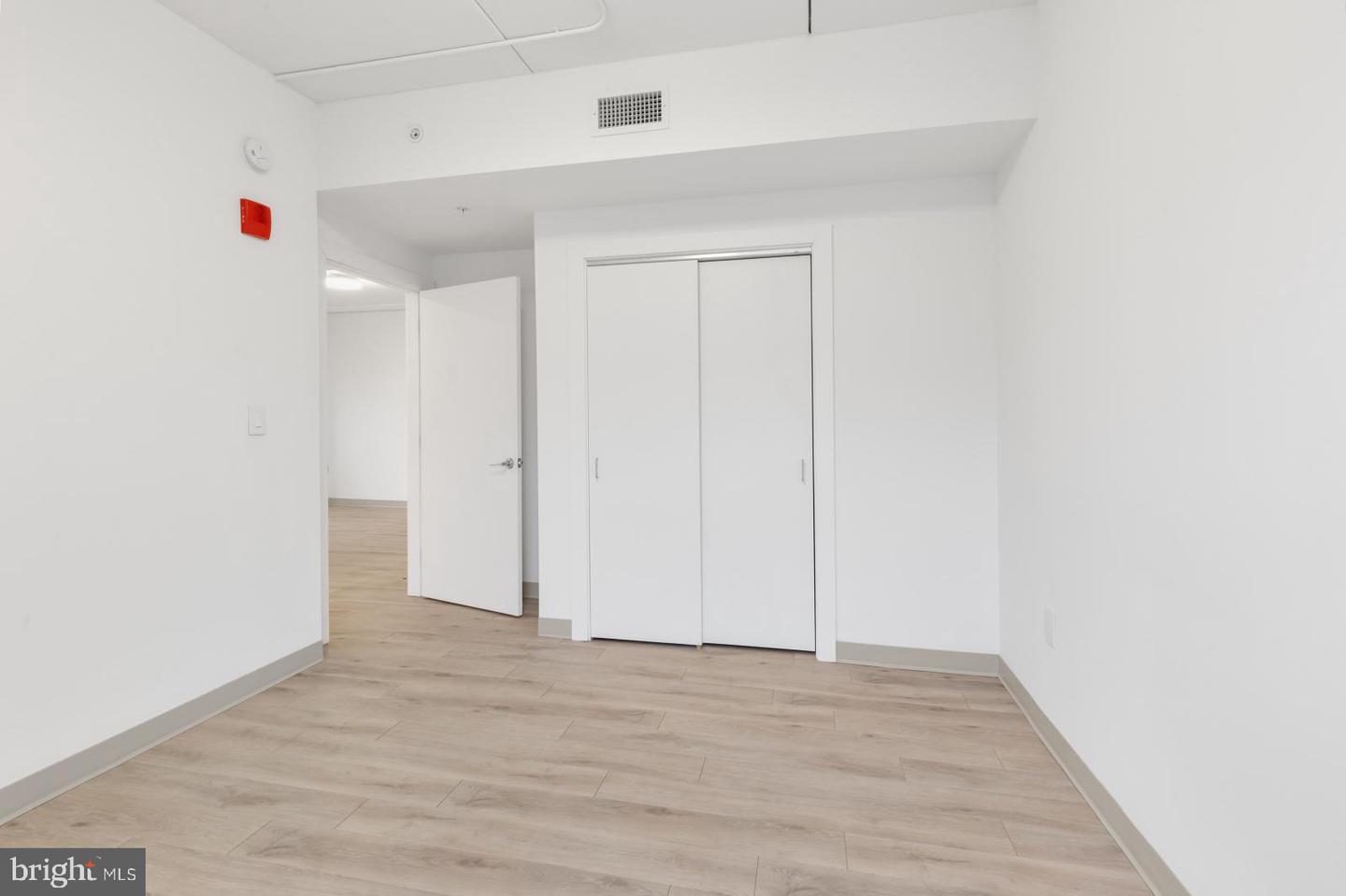545 N Broad St #512 Property Photo 14
