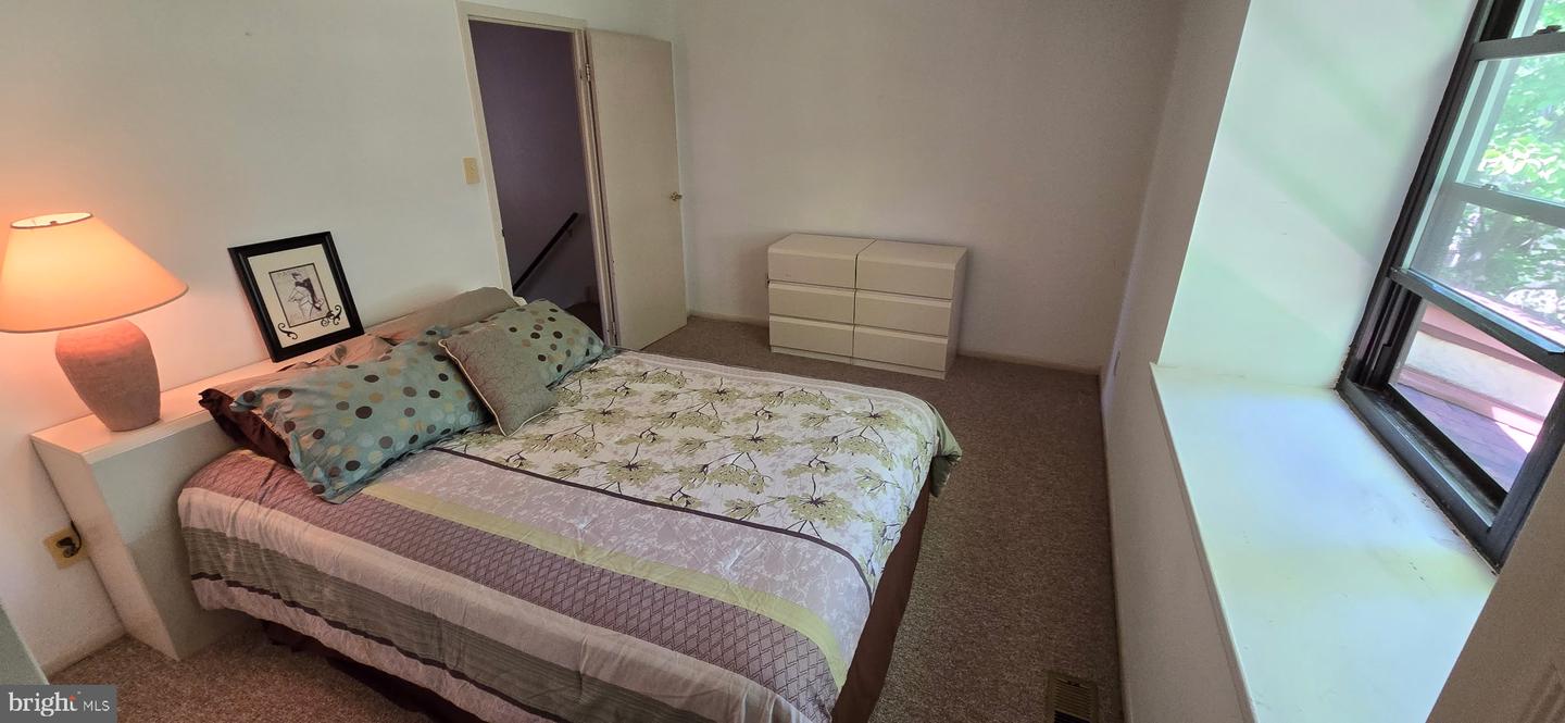 279 Shawmont Ave #b Property Photo 14