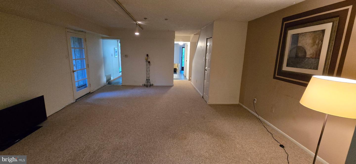 279 Shawmont Ave #b Property Photo 19