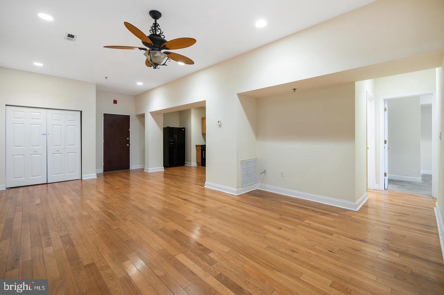1151 N 3rd St #219 Property Photo 16