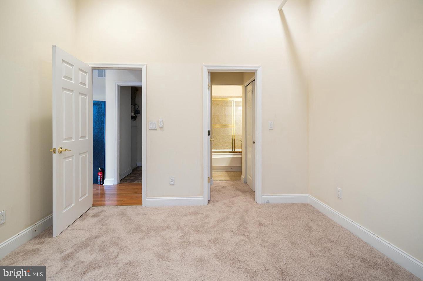 1151 N 3rd St #219 Property Photo 23