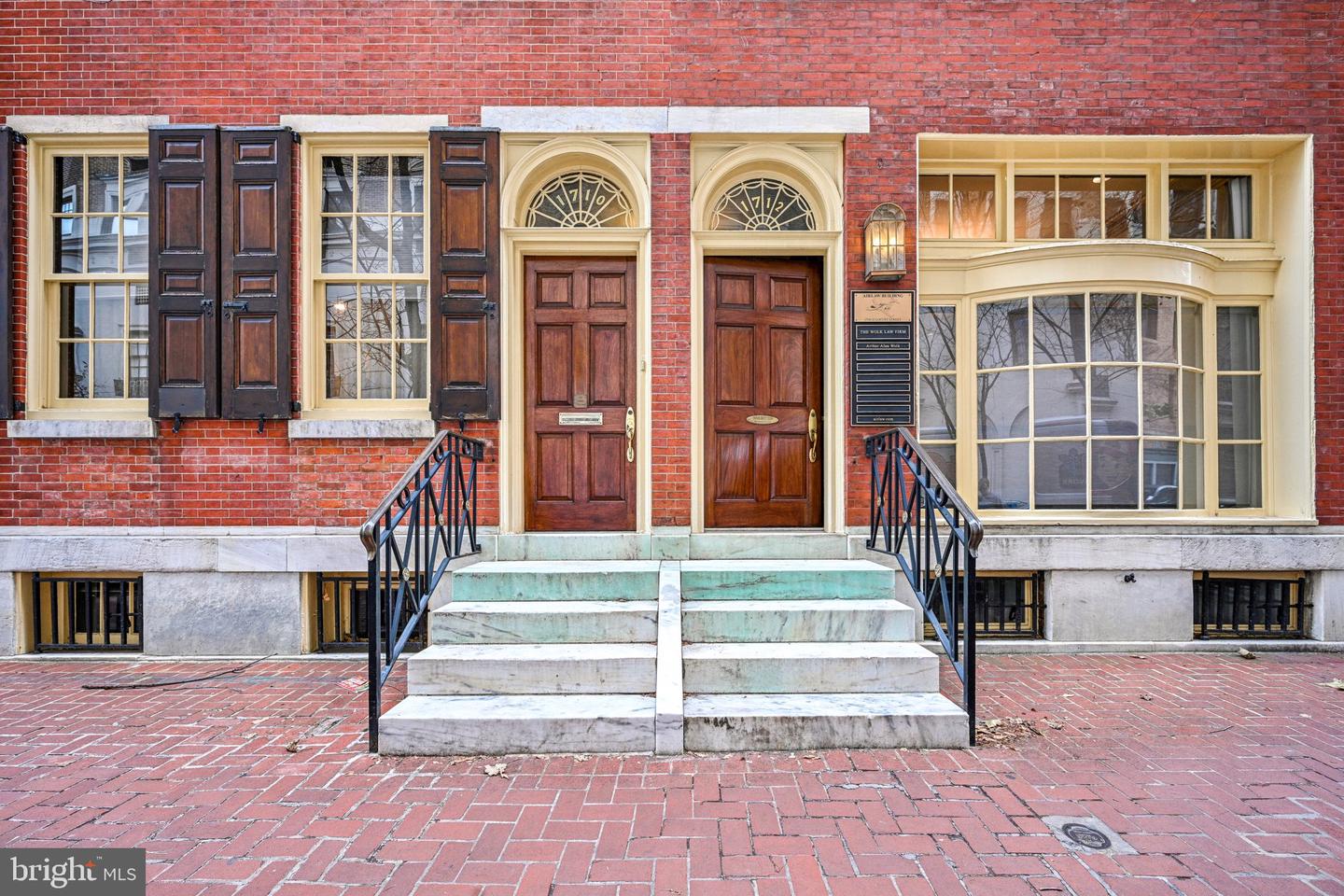 1710-12 Locust St Property Photo 2