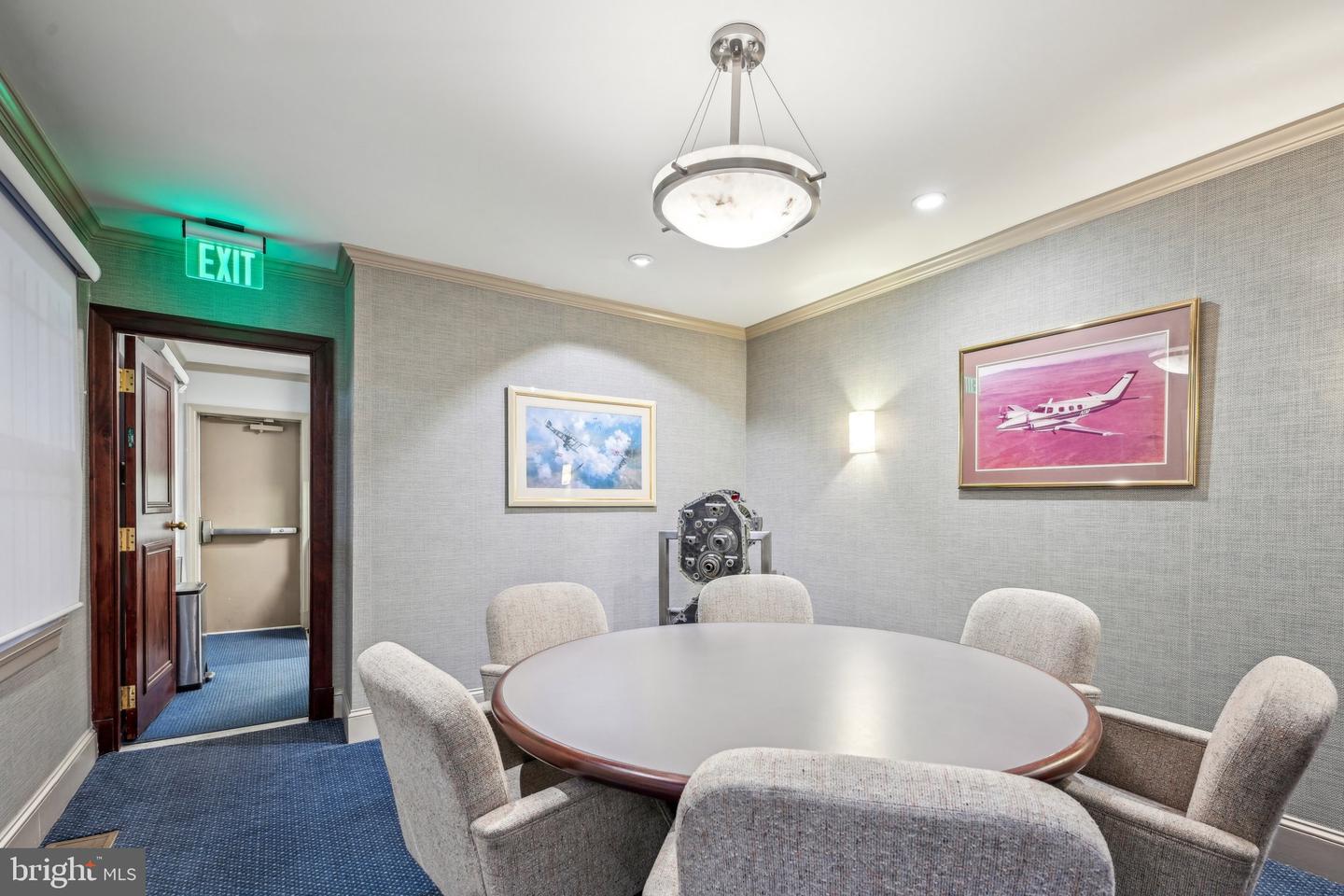 1710-12 Locust St Property Photo 24