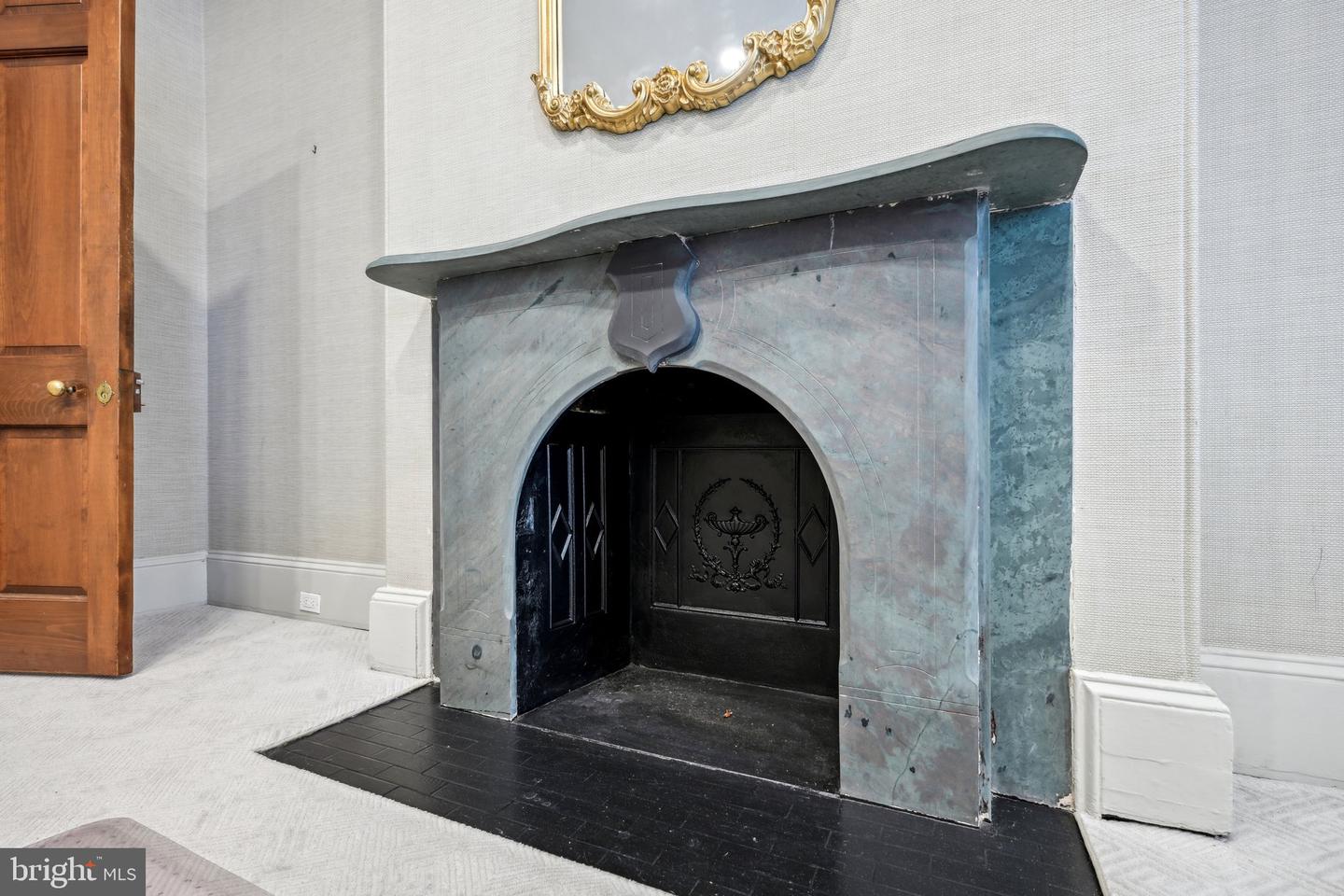 1710-12 Locust St Property Photo 34