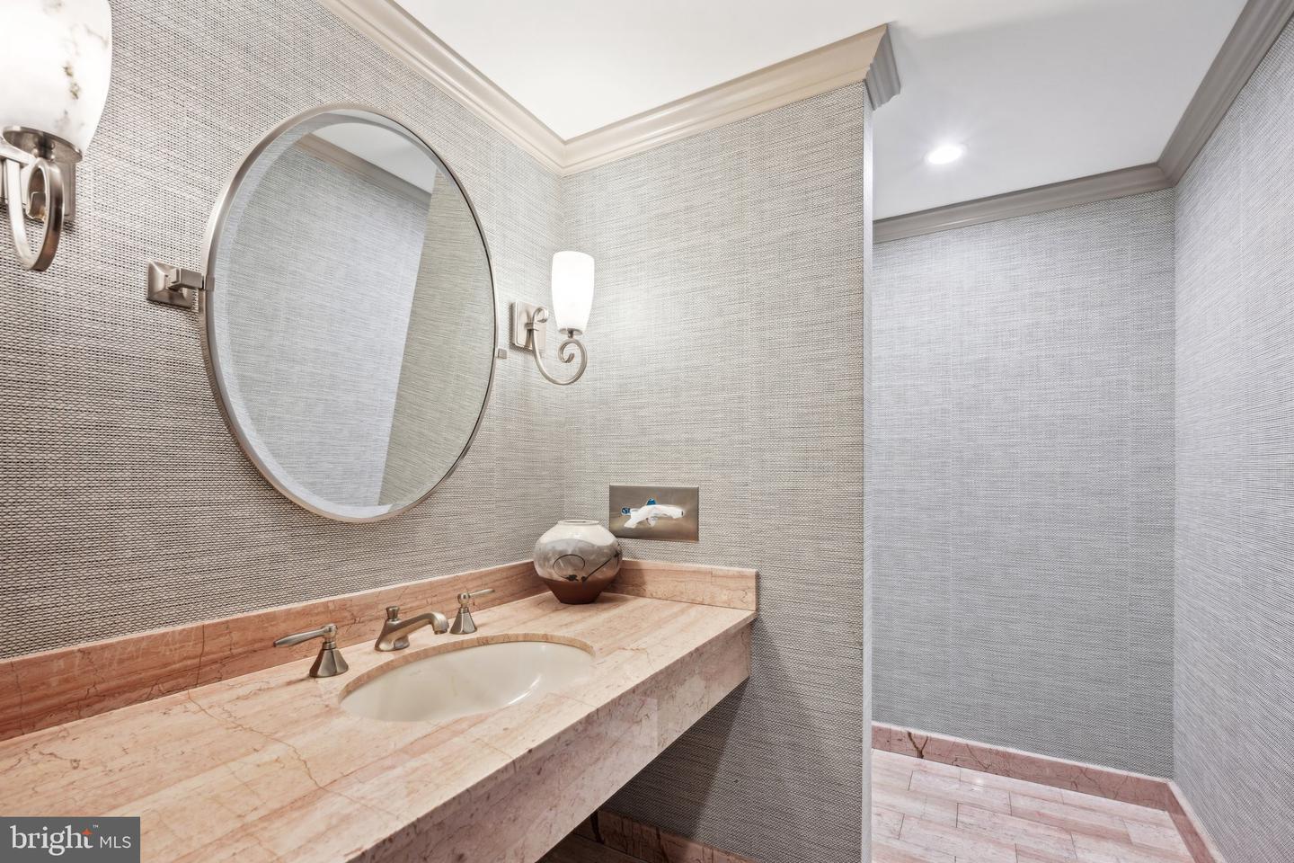 1710-12 Locust St Property Photo 60