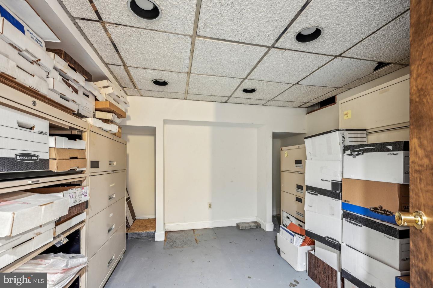 1710-12 Locust St Property Photo 73