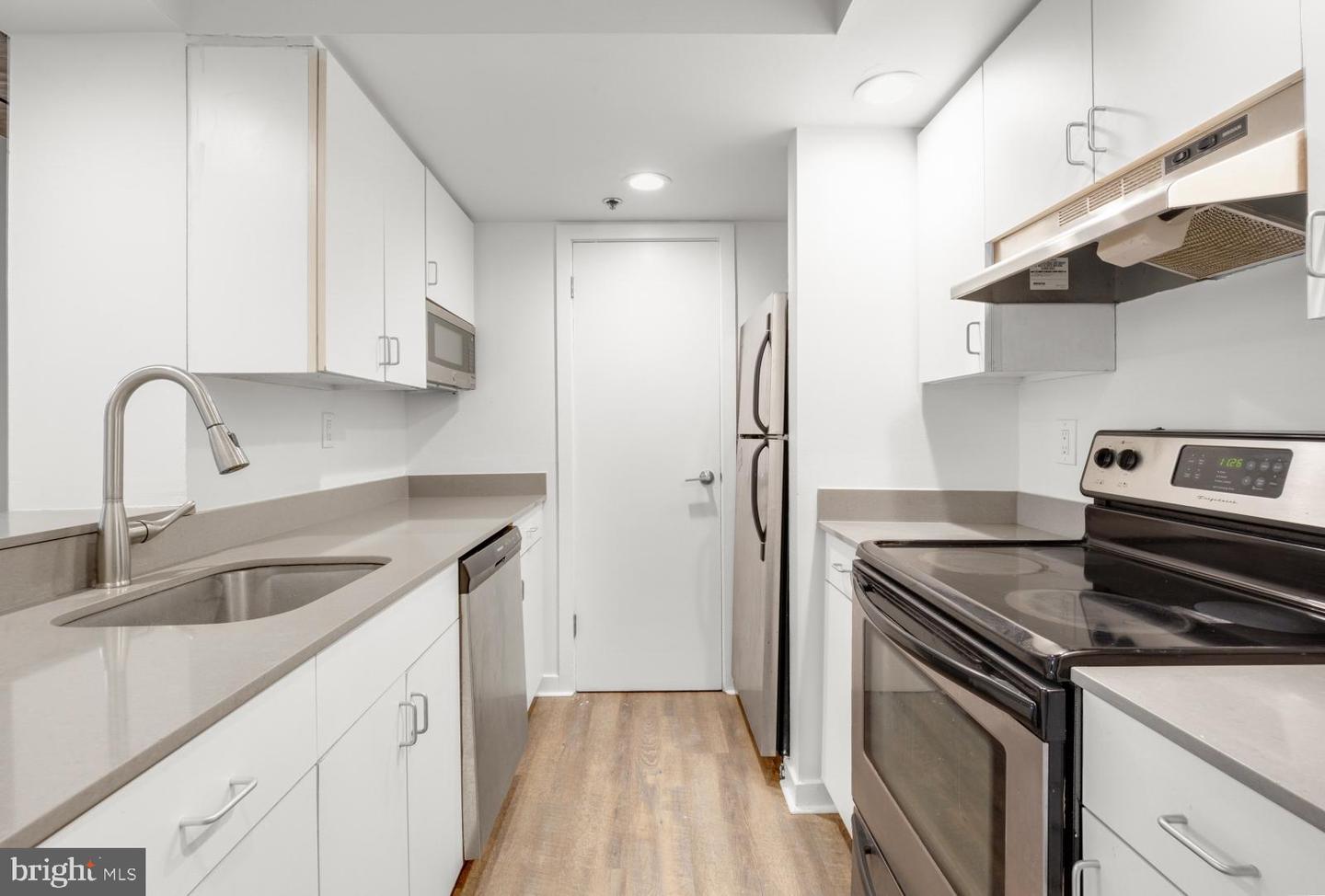 303 Vine St #106 Property Photo