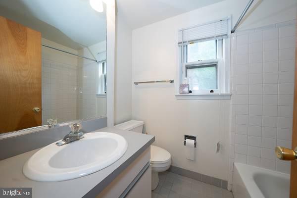 1912 Pine St #3 Property Photo 9