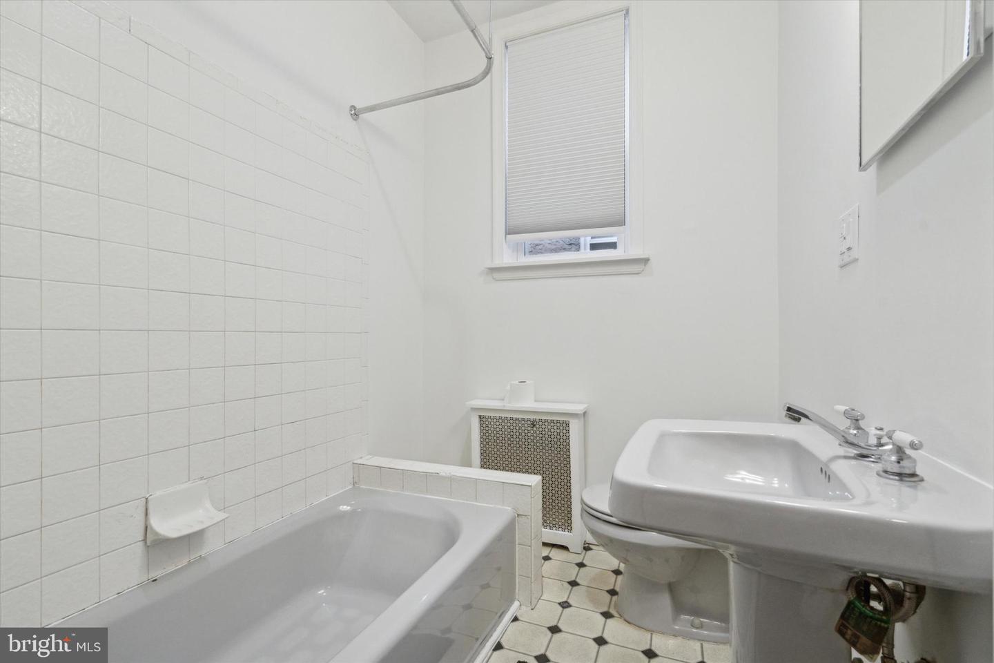 2432 E Hazzard St Property Photo 12
