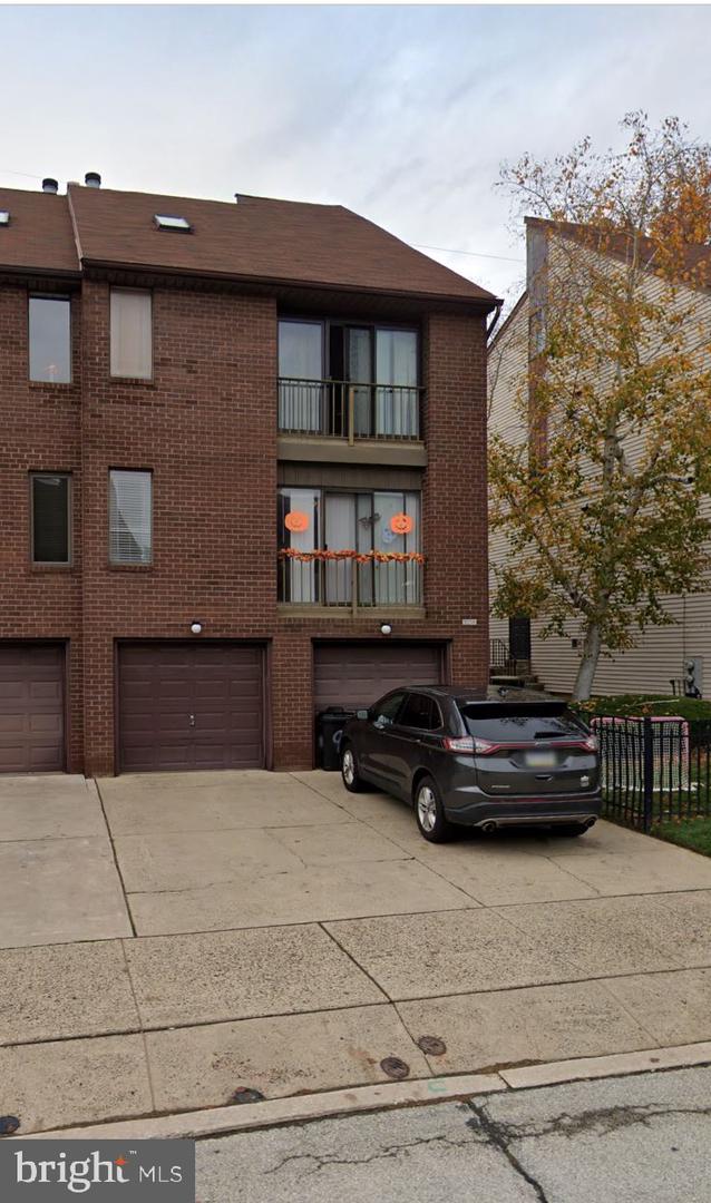9558 James St #a Property Photo