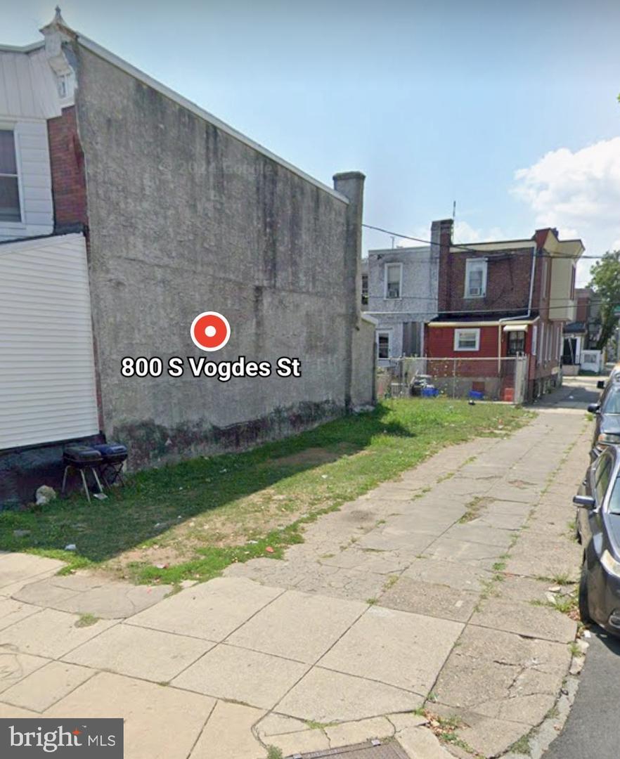 800 S Vogdes St Property Photo 1