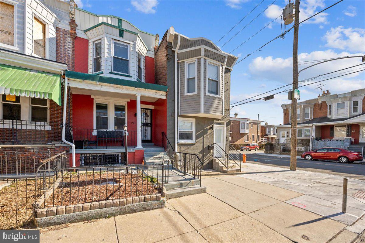 1503 N FRAZIER ST Property Photo 1