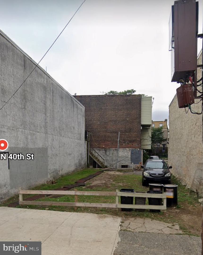 800-1/2 N 40th St Property Photo 1