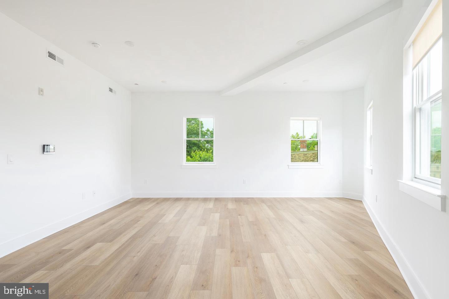 6516 Germantown Ave Property Photo 17