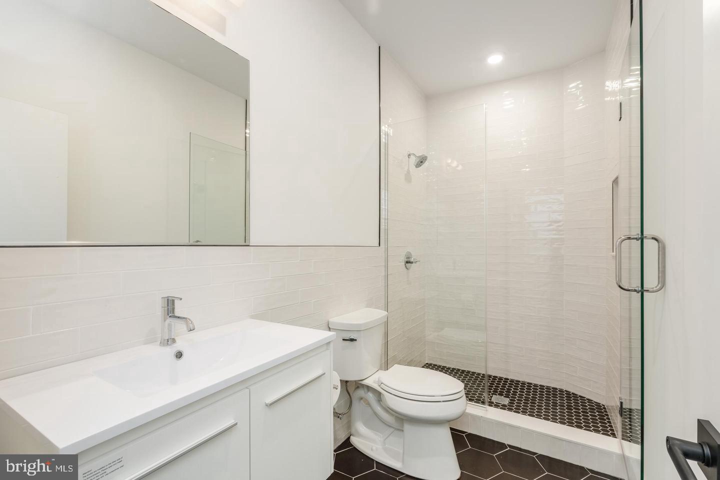 6516 Germantown Ave Property Photo 24