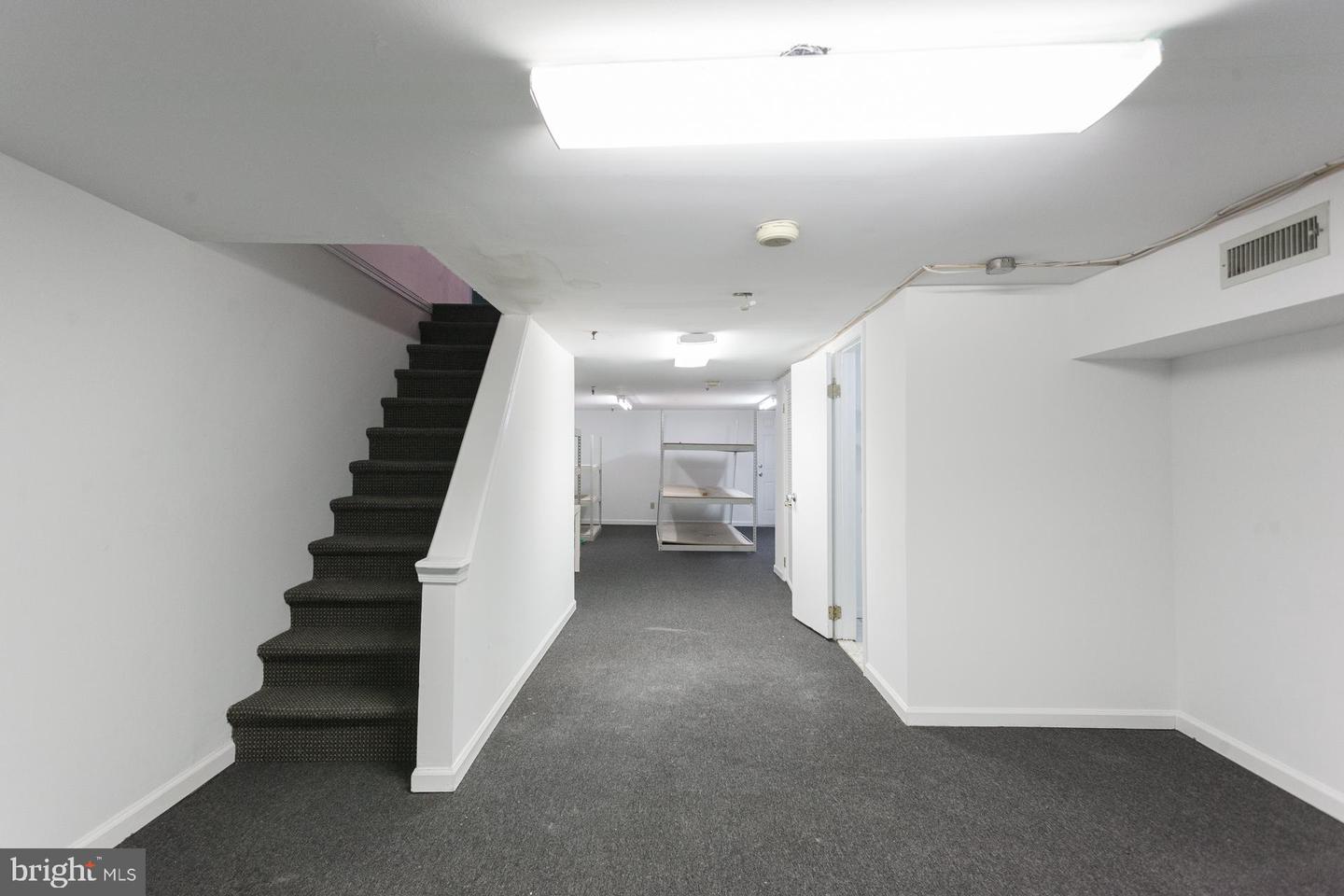 110 South St #a Property Photo 12