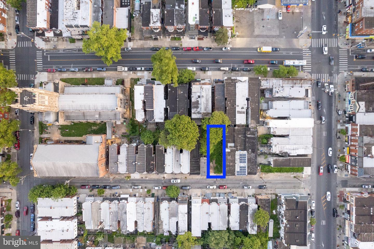 5140 Irving St Property Photo 12
