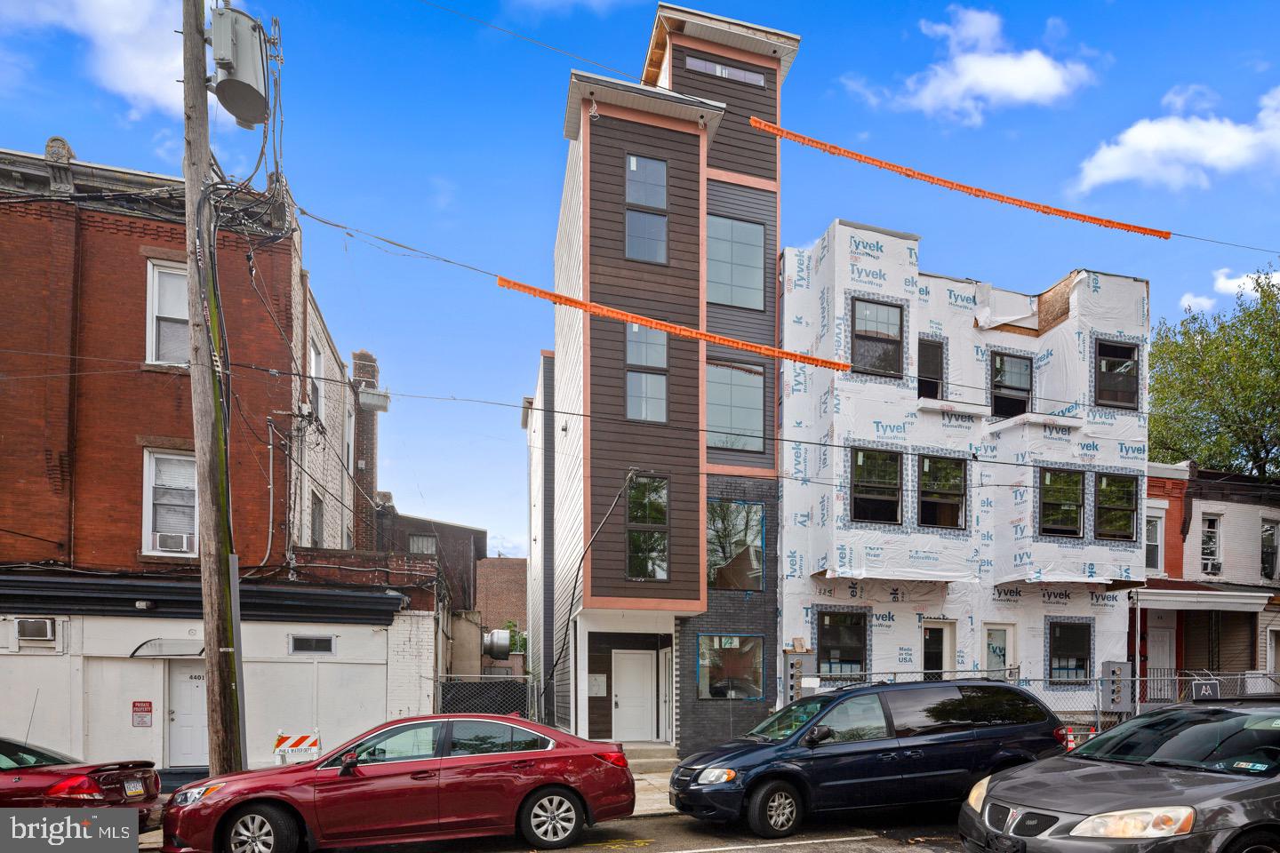 46 S 44TH ST