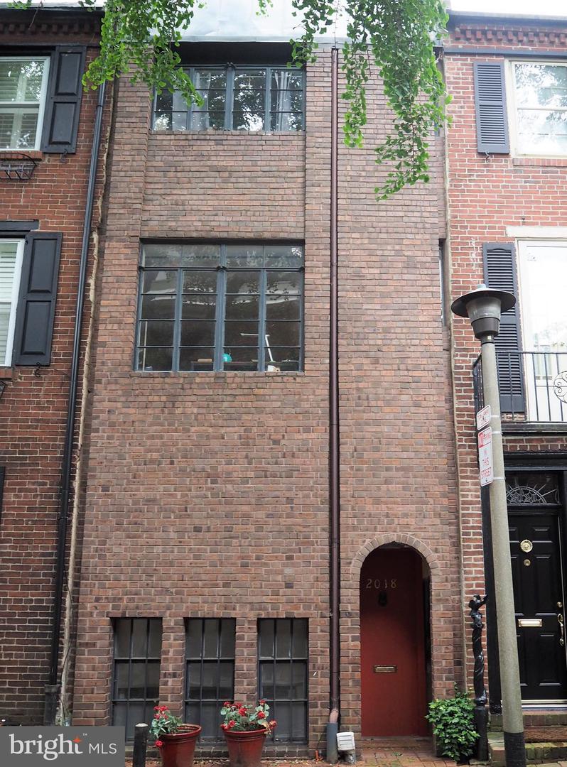 2018 Waverly St Property Photo