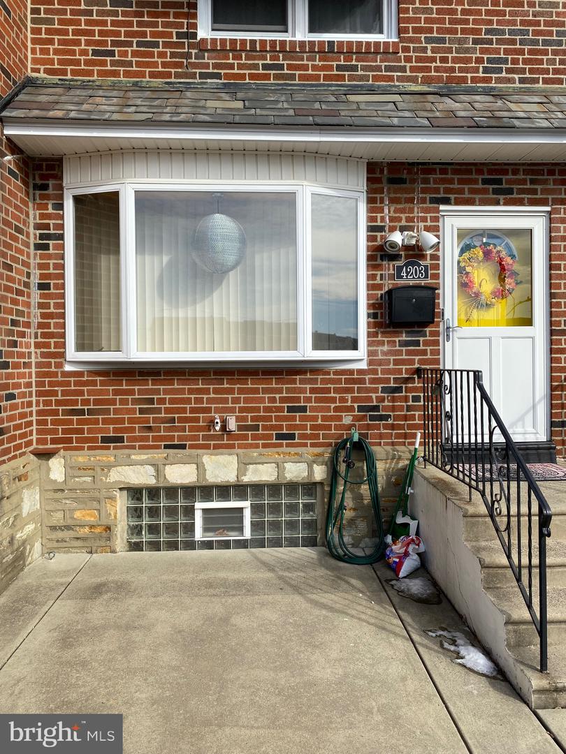 4203 Glenview St Property Photo 1