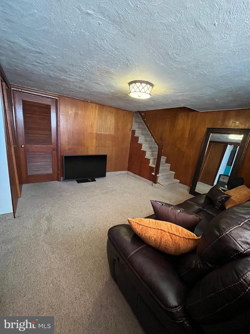 4203 Glenview St Property Photo 28