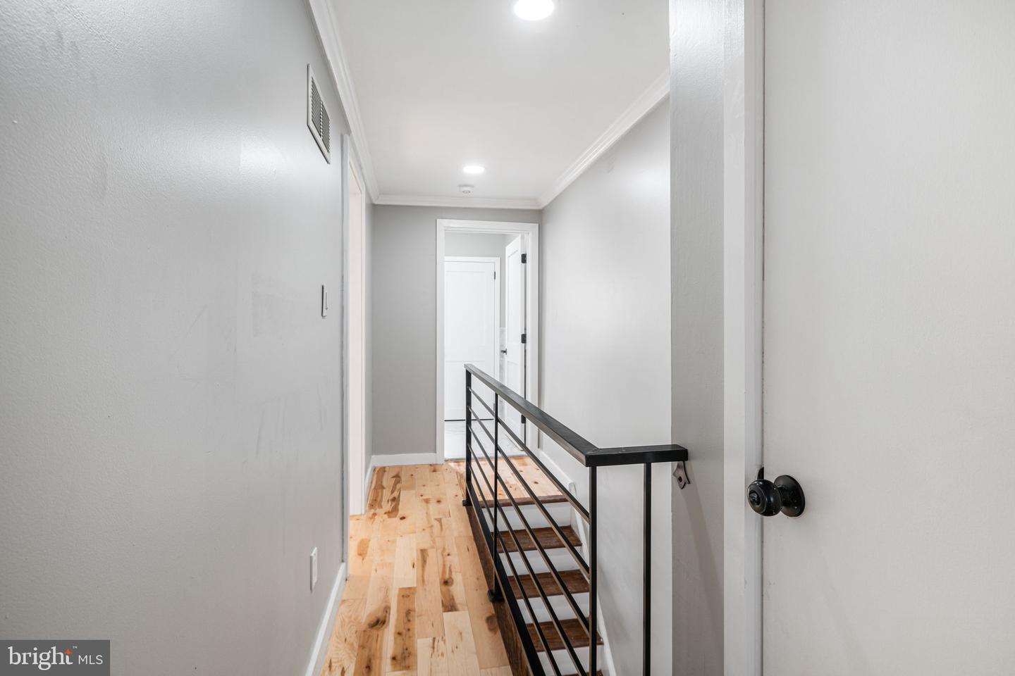 1804 Tree St Property Photo 8