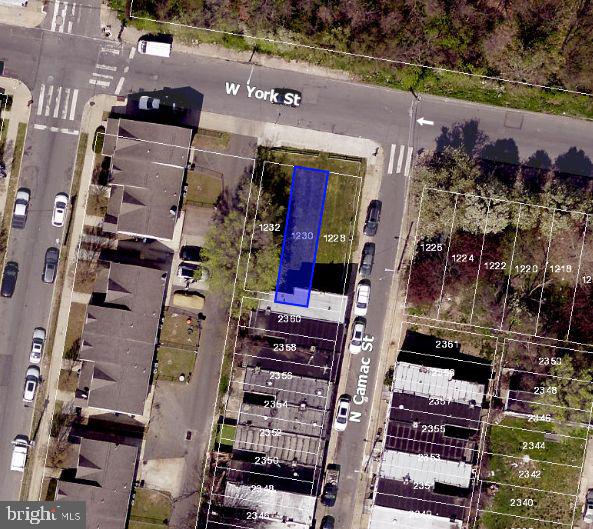 1230 W York St Property Photo 2