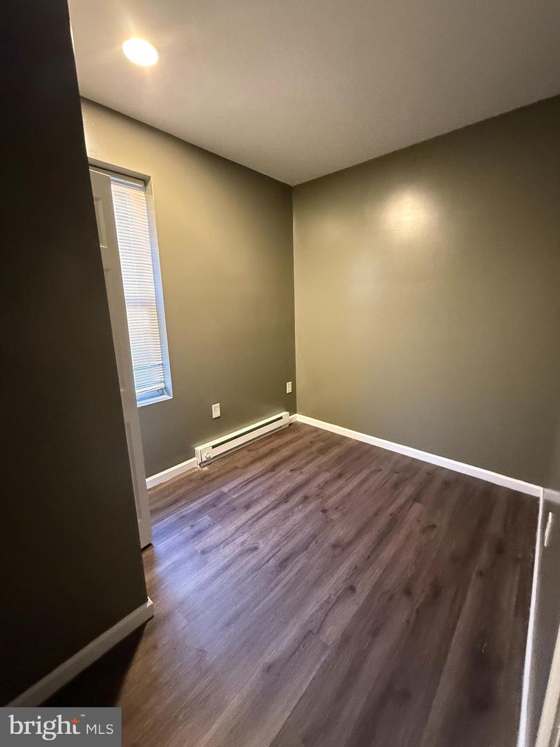 2559 N 31st St #b Property Photo 11