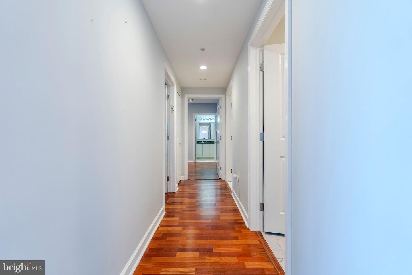 901 N Penn St #f407 Property Photo 17