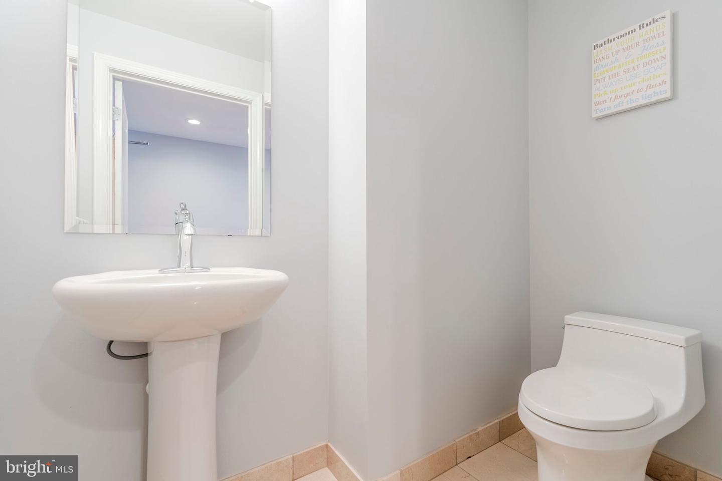901 N Penn St #f407 Property Photo 30