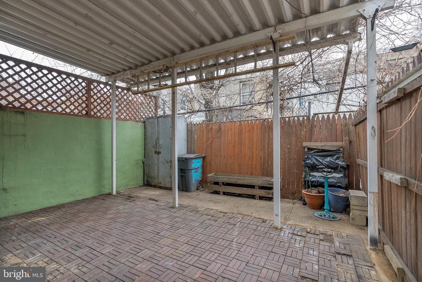 2525 N Front St Property Photo 13