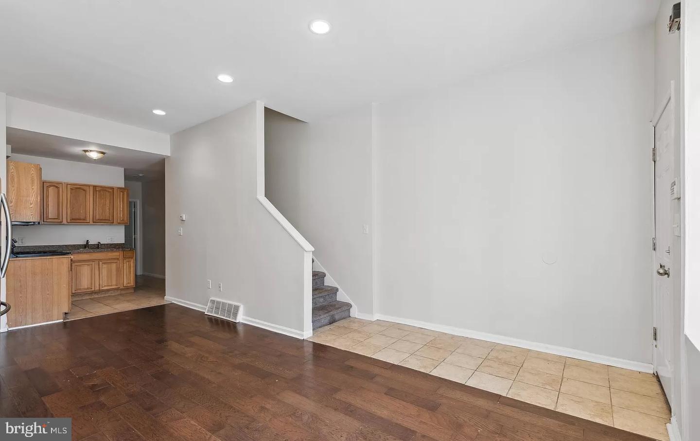 1621 W Montgomery Ave Property Photo 6