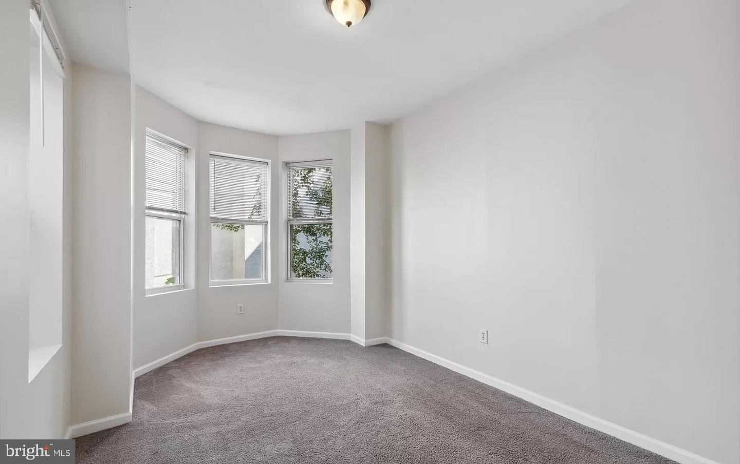 1621 W Montgomery Ave Property Photo 19