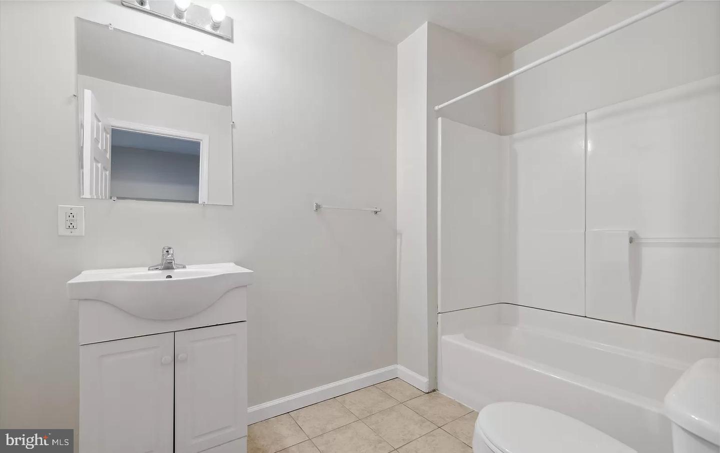 1621 W Montgomery Ave Property Photo 22